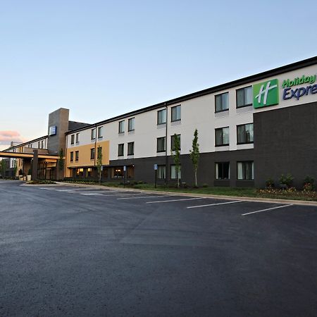 Holiday Inn Express Brentwood-South Cool Springs By Ihg Bagian luar foto