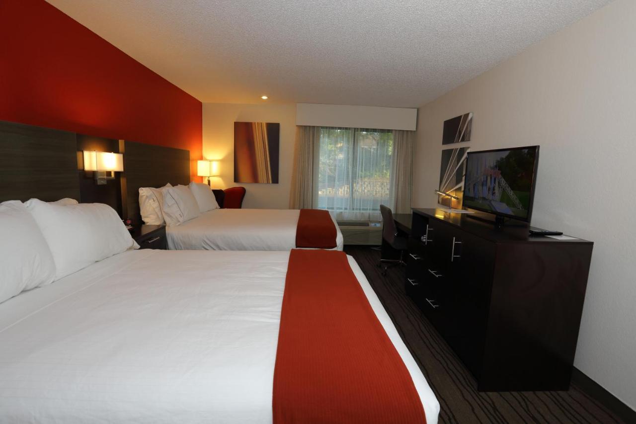 Holiday Inn Express Brentwood-South Cool Springs By Ihg Bagian luar foto