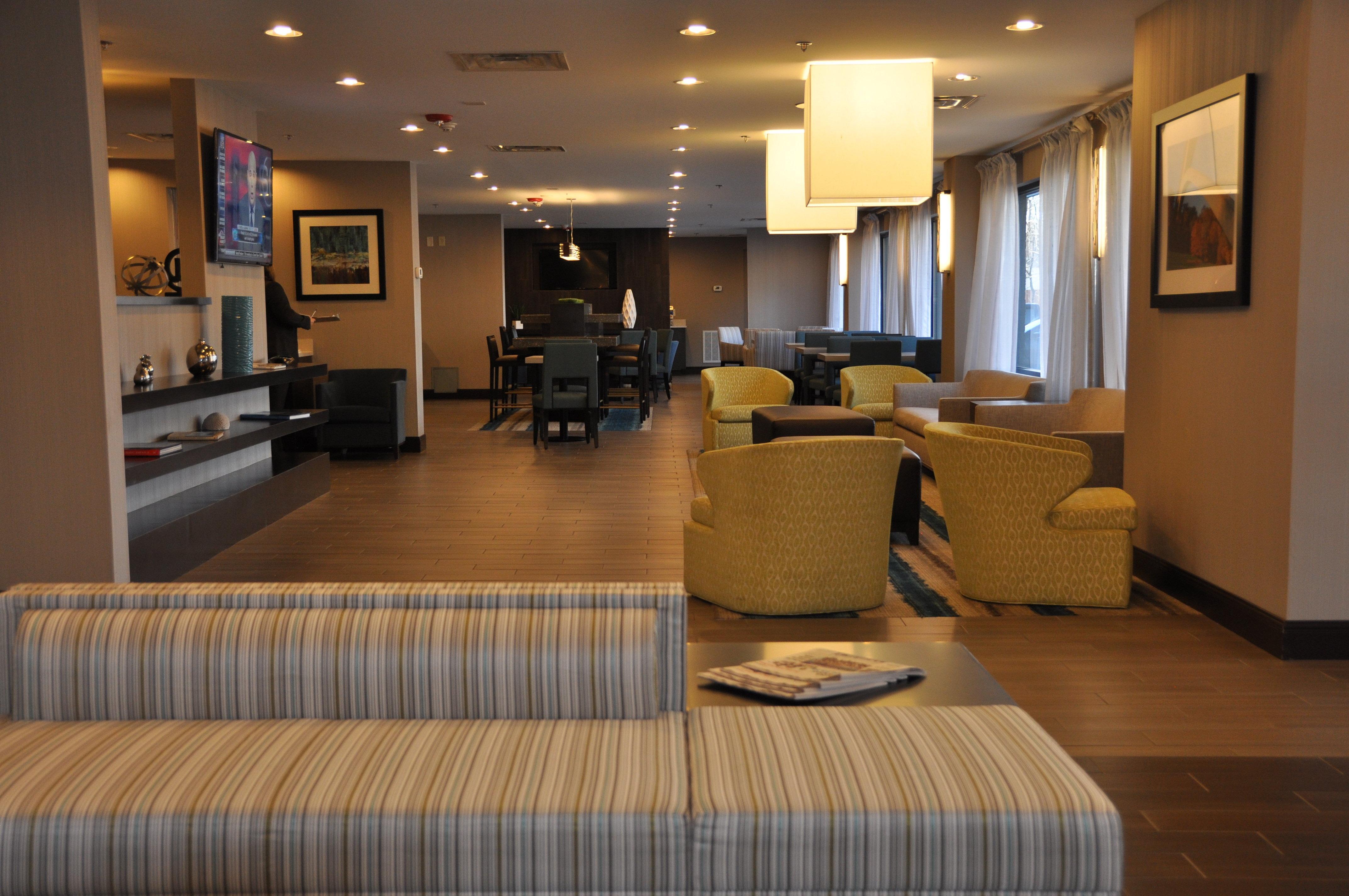 Holiday Inn Express Brentwood-South Cool Springs By Ihg Bagian luar foto