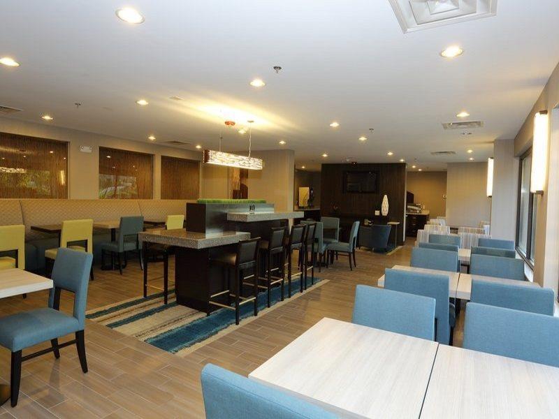 Holiday Inn Express Brentwood-South Cool Springs By Ihg Bagian luar foto